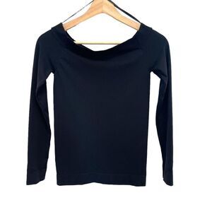 Babaton Staple Top